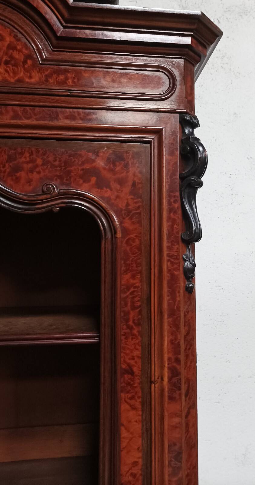Library from the Napoleonic III era in thuya burl.