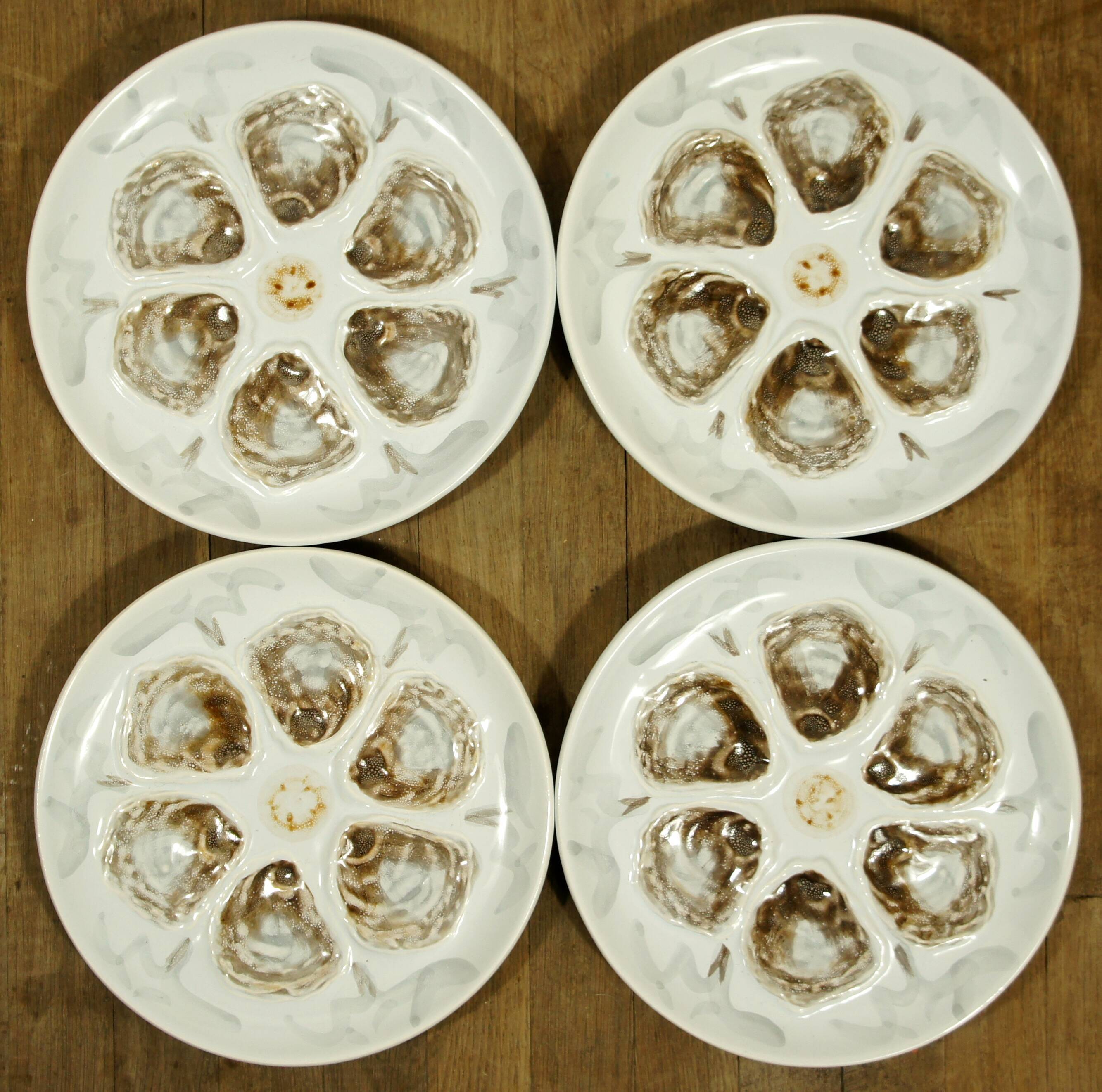 Set of 4 plates or oyster dishes, St-Amand earthenware