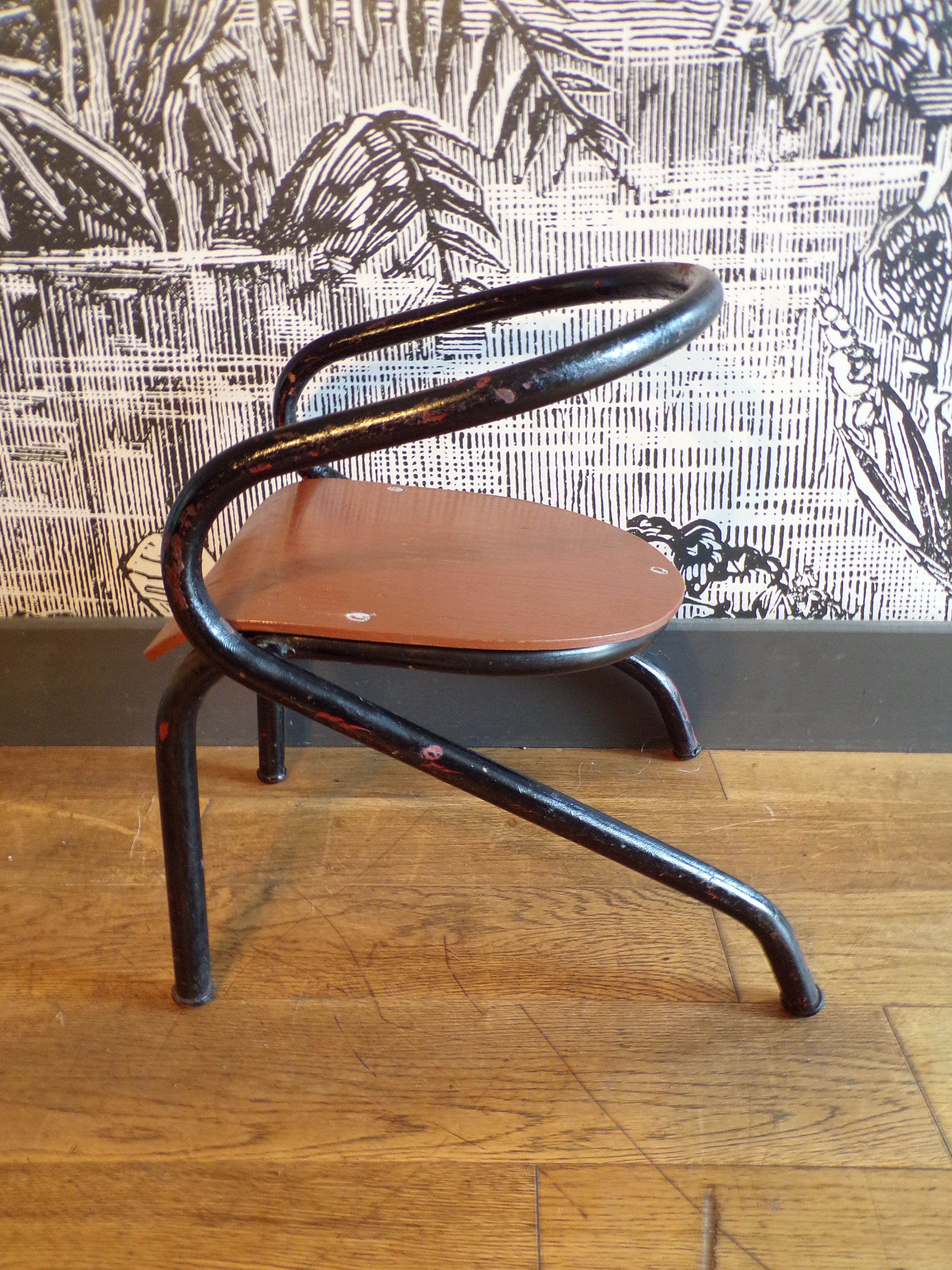 Vintage hitier chair