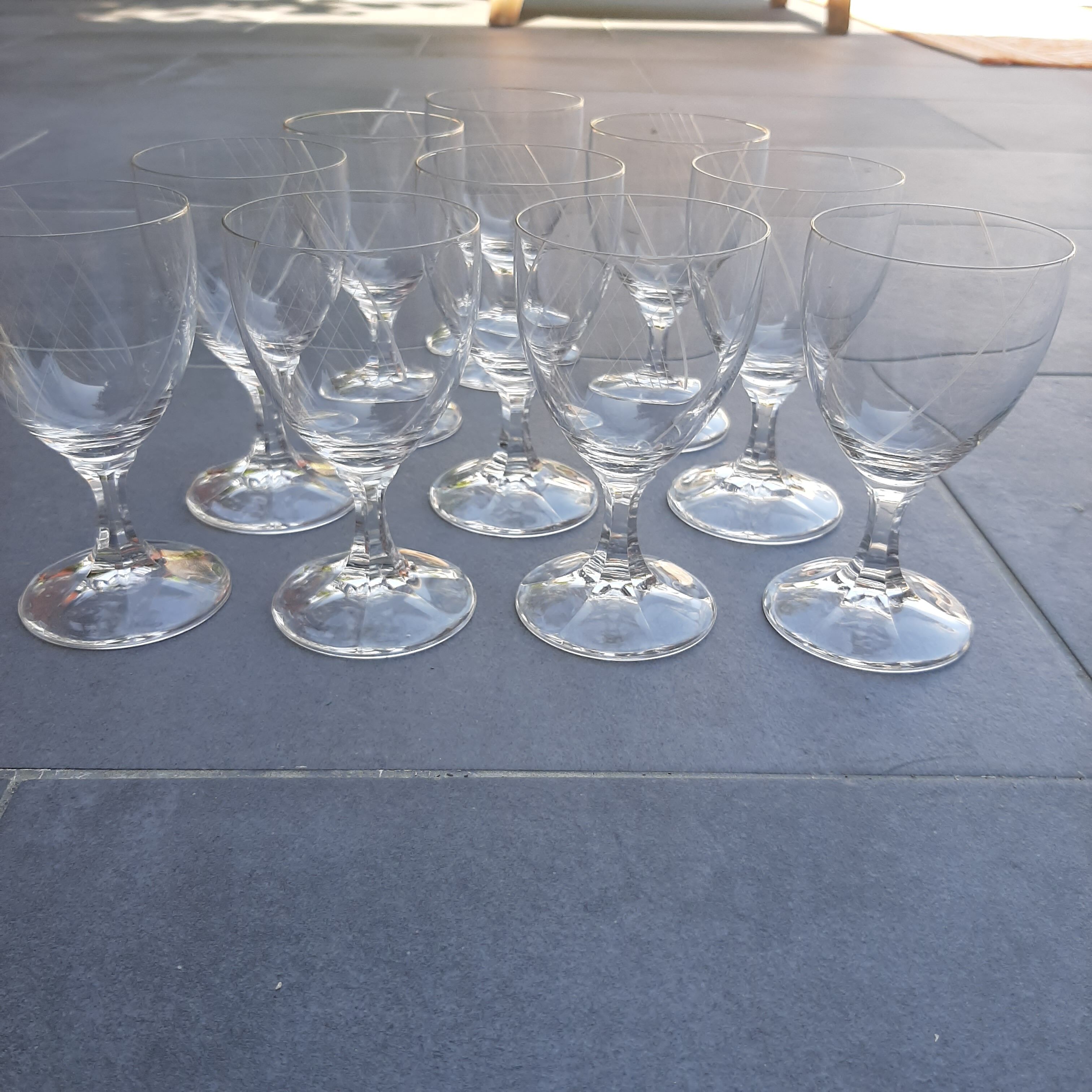 Wine glasses engraved in vintage crystalline