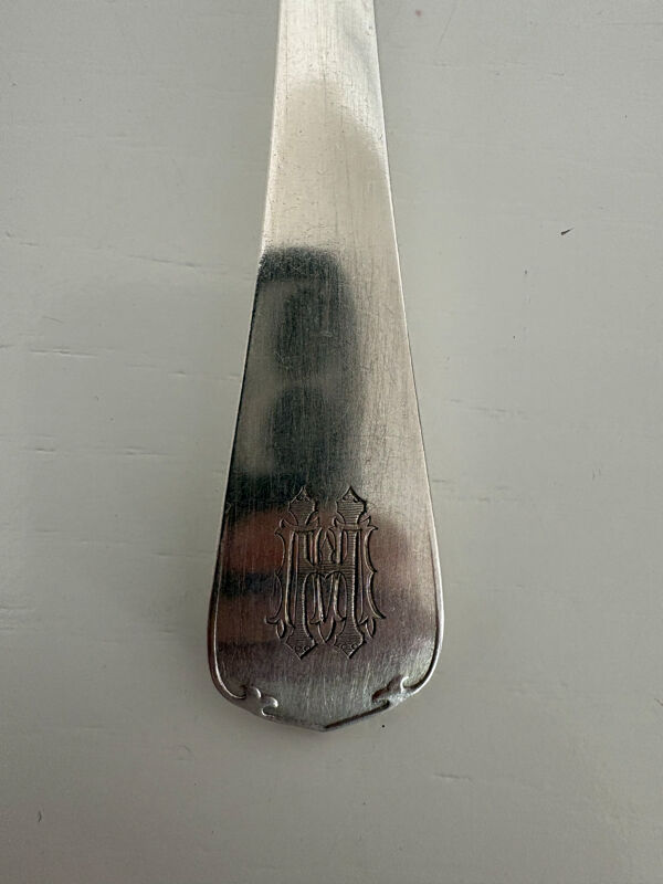 Cuillère à pèlerin , pelle à service Christofle en métal argenté