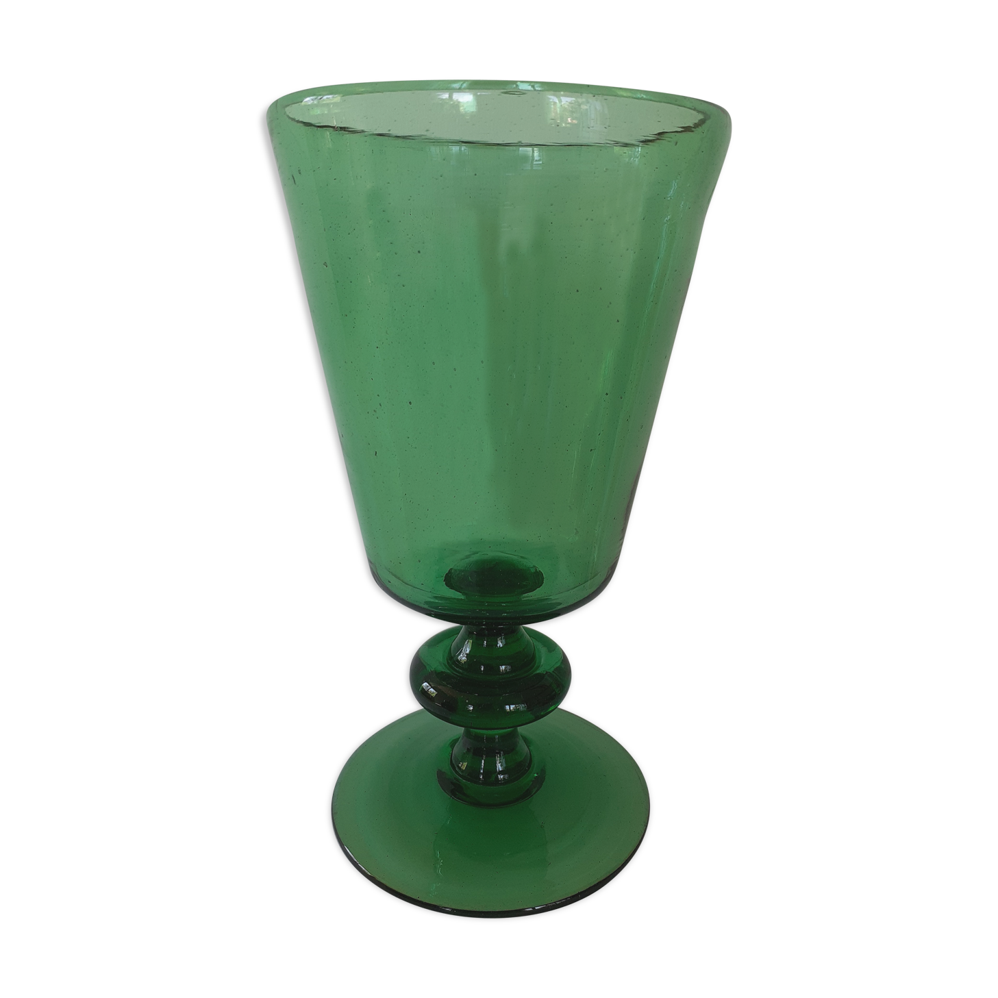 Puffed glass standing vase