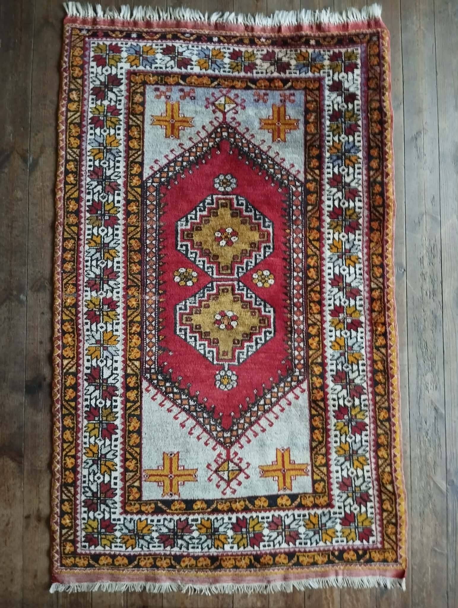 Tapis Anatolien Yahyahli fait main 190x114cm