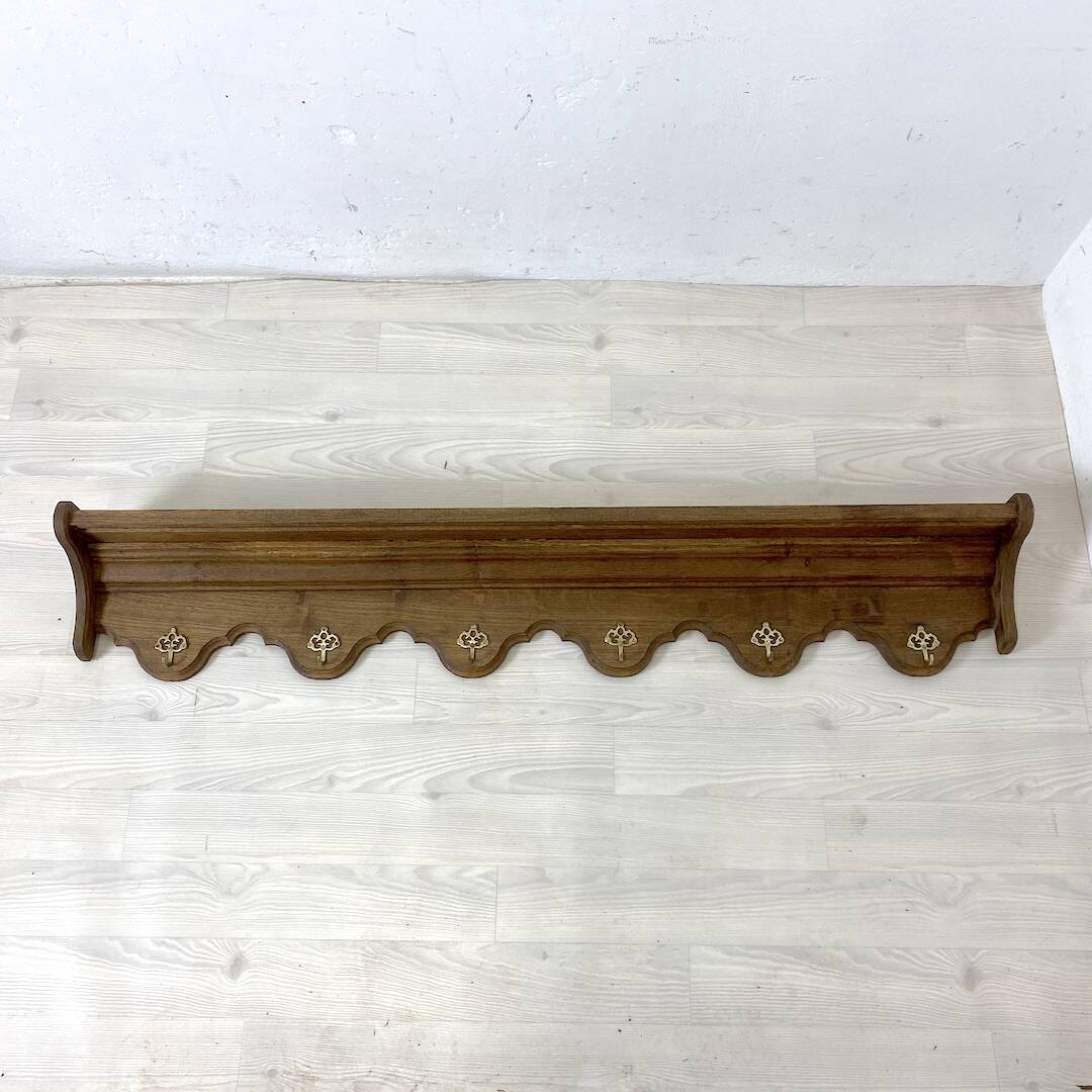 Vintage 1950's wall mounted kitchen shelf splashback