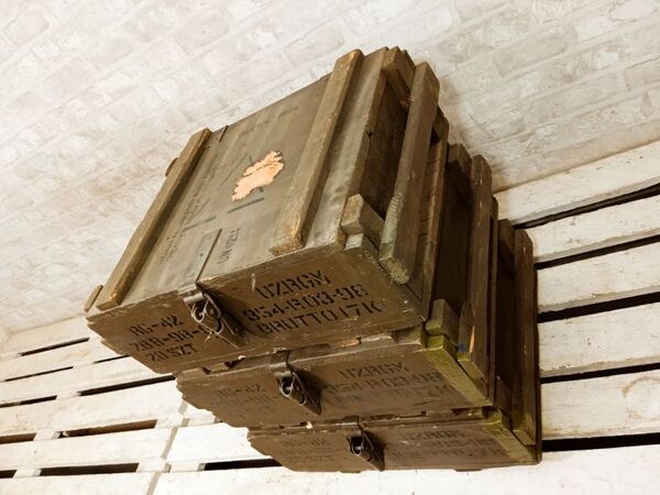 3 caisse industrielles