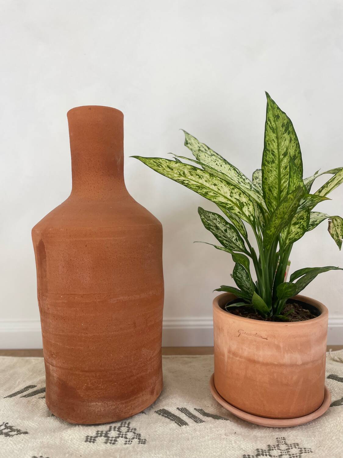 Large Moroccan vase in terracotta — artisanal pottery