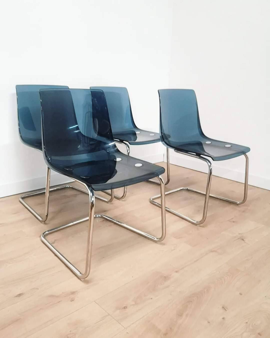 Set of 4 Tobias chairs in blue plexi