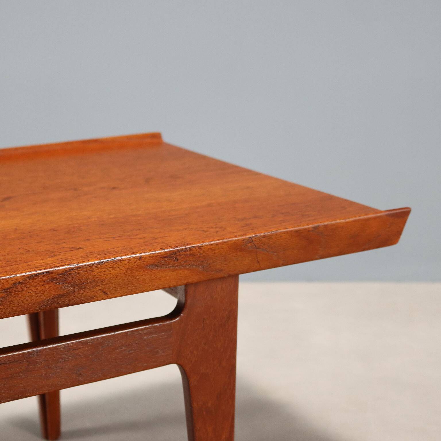 'FD 532' coffee table by Finn Juhl for France & Son