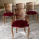 Série de 4 chaises style Louis XV en merisier – cannage et velours bordeaux