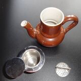 Théière vintage avec filtre