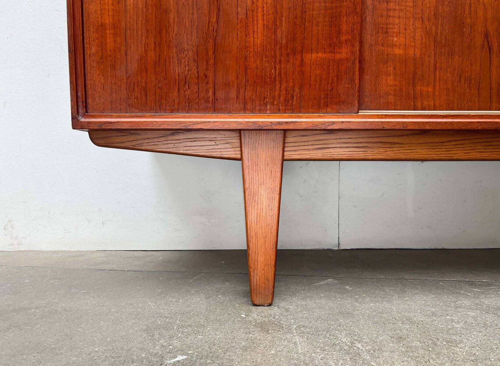 Enfilade danoise moderne du milieu du siècle, teck, années 1960