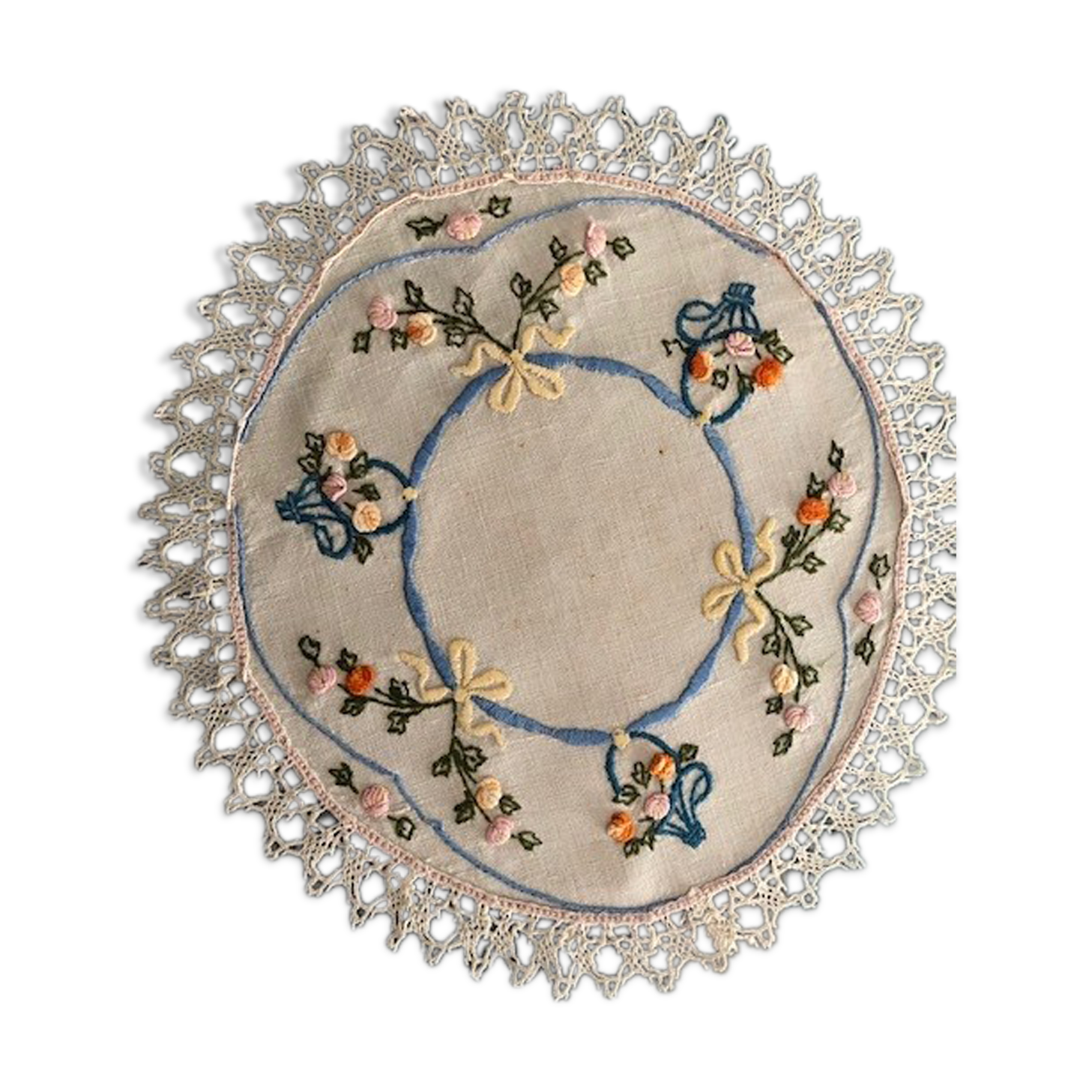 old round placemat 30cm embroidery / handmade lace