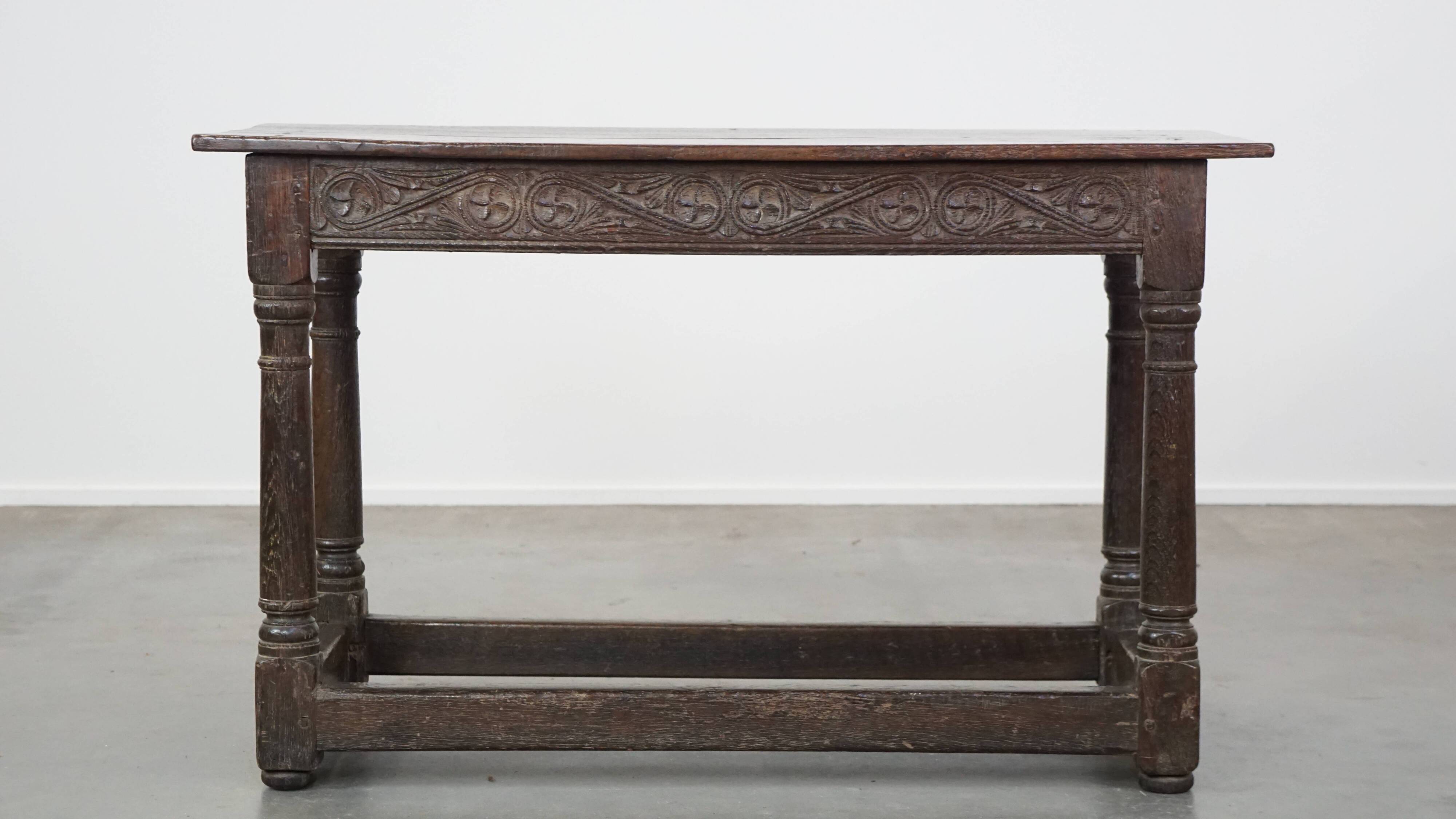Antique English side table/hall table from the early 18th century