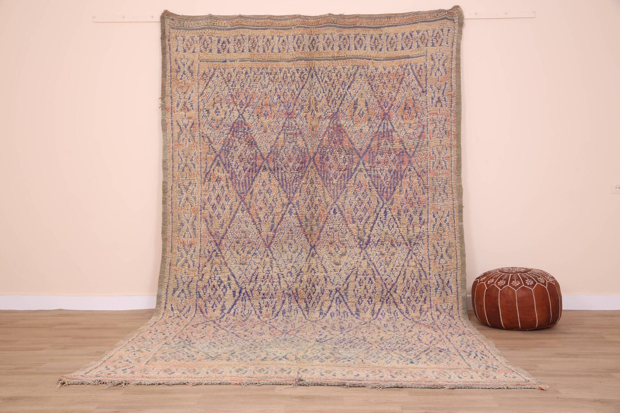 Vintage Beni Mguild Rug 208 x 340 cm, Old Moroccan Rug Handmade, Berber Rug