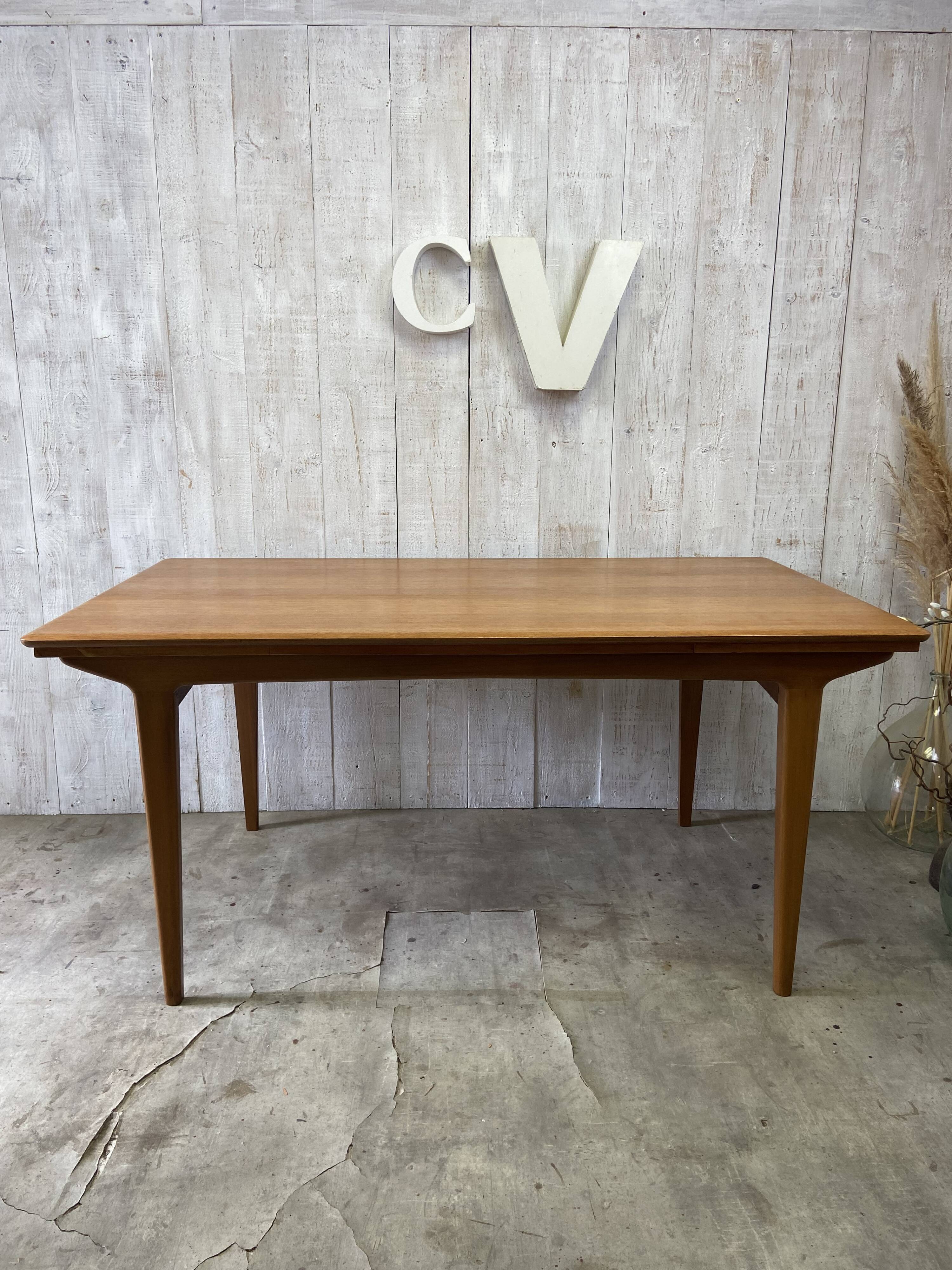 Scandinavian table