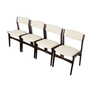 lot de quatre chaises