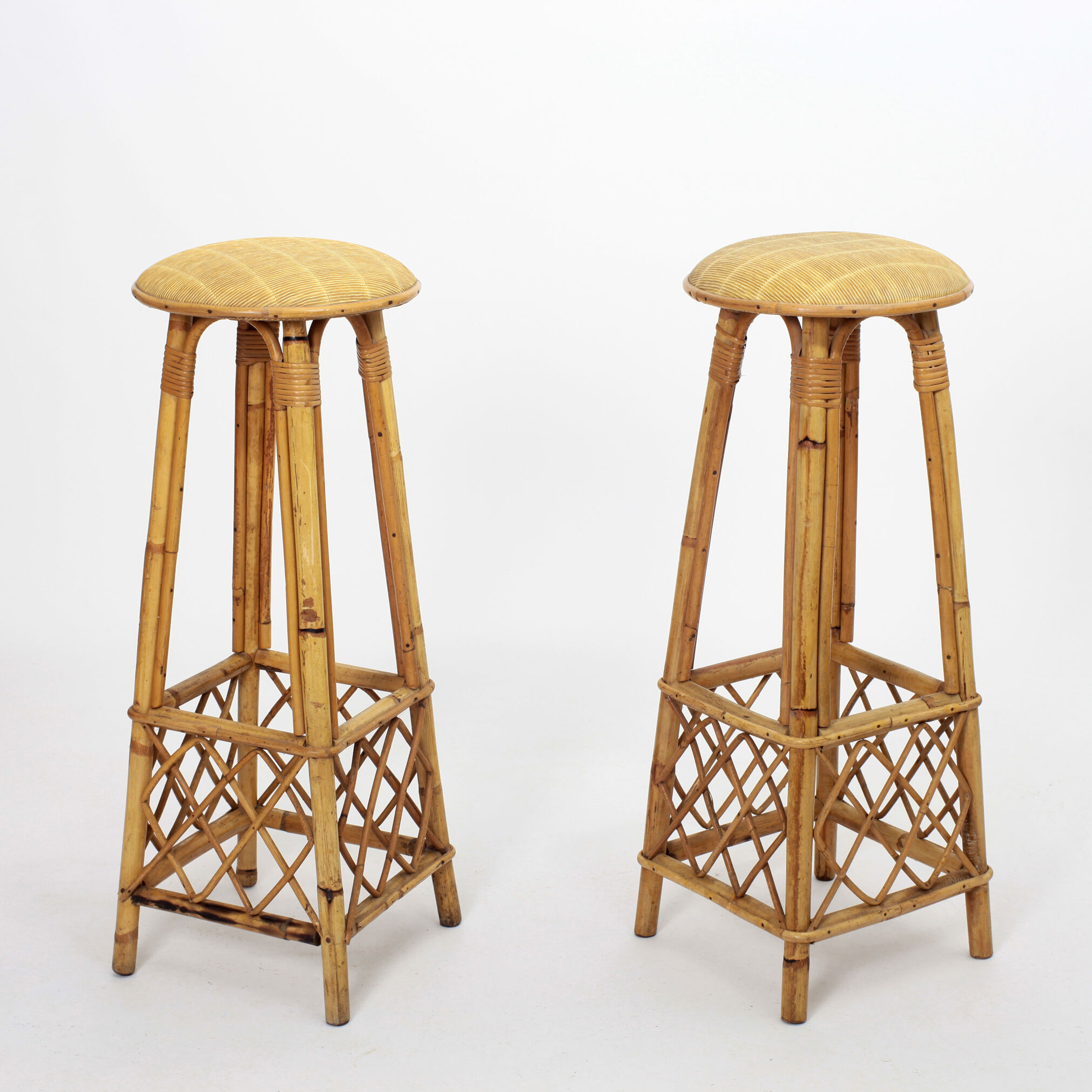 4 vintage rattan bar stools