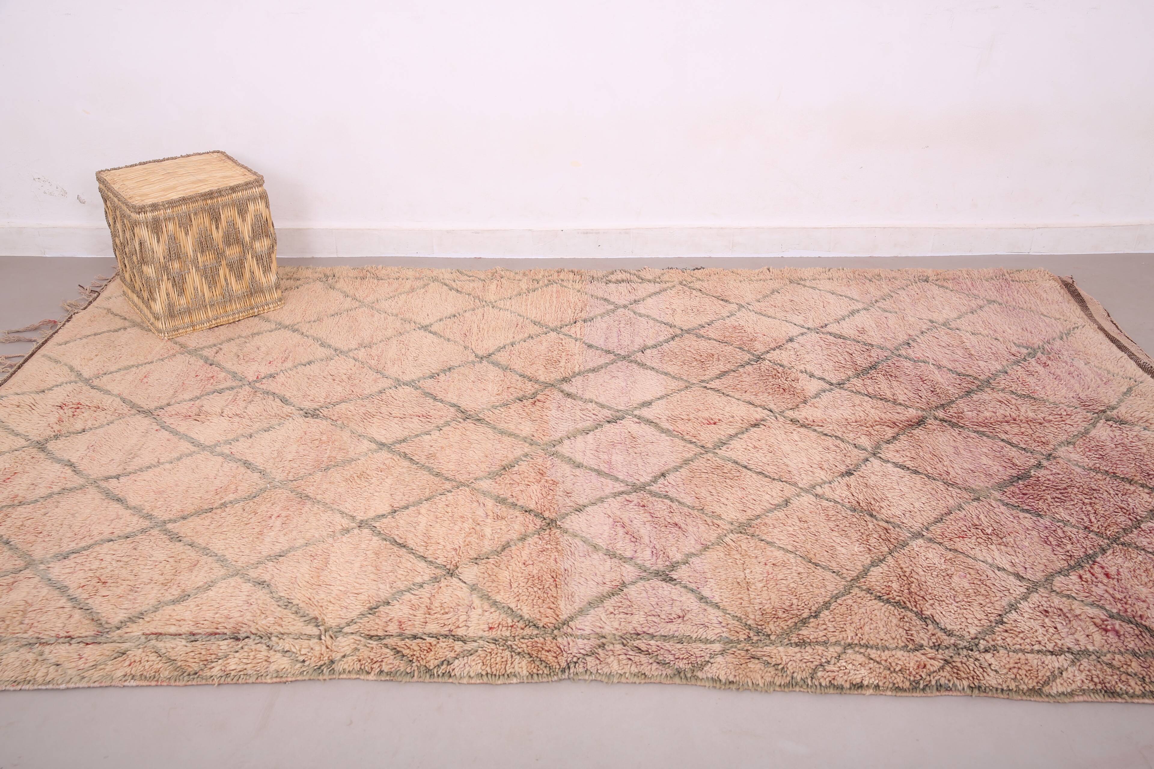 Pink Vintage Handmade Moroccan rug 183 x 313 cm - Berber Wool Rug Authentic