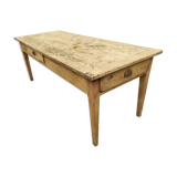 Farm table