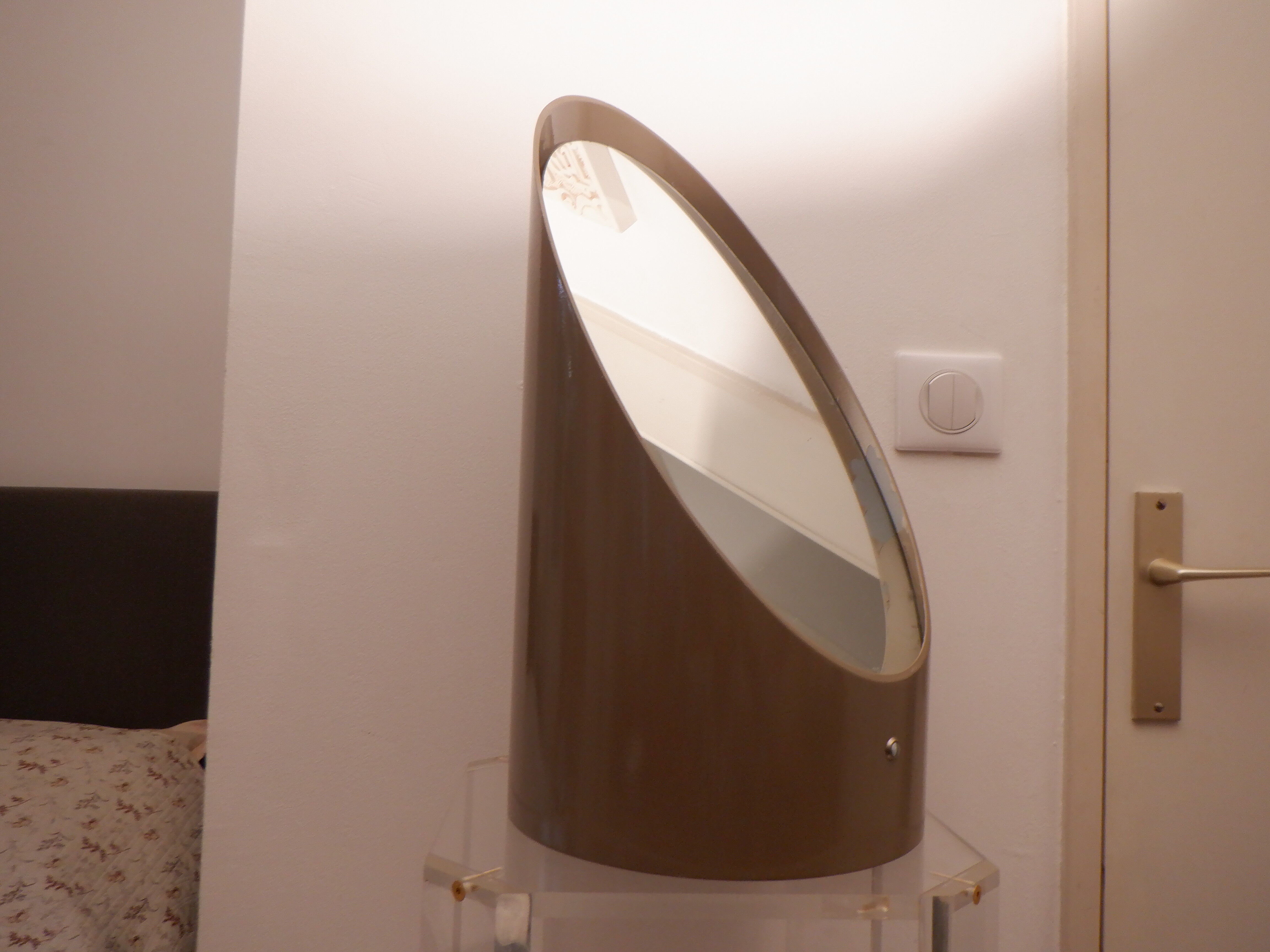 Roger Lecal Lipstick mirror