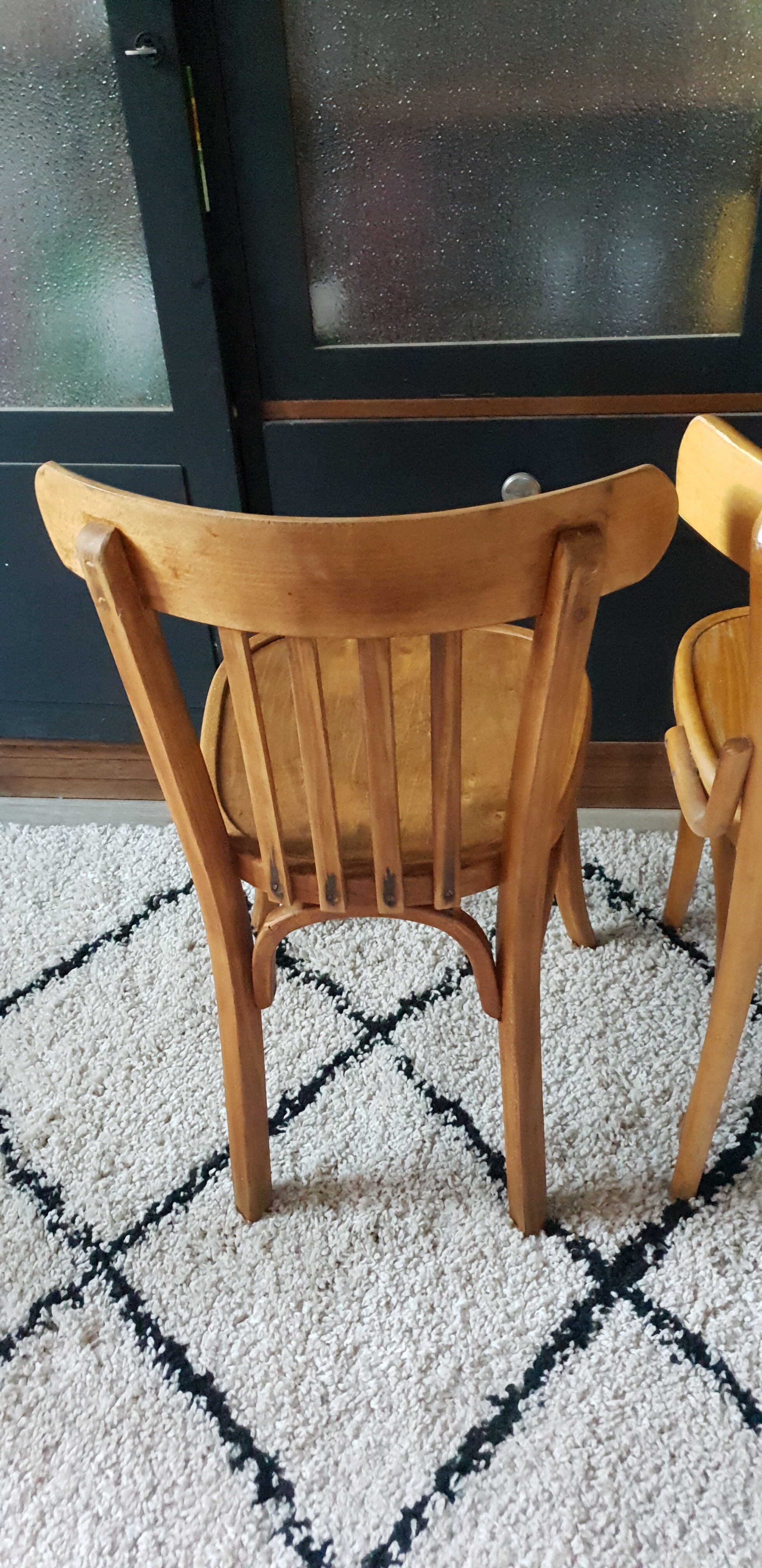 Suite de quatre chaises bistrot