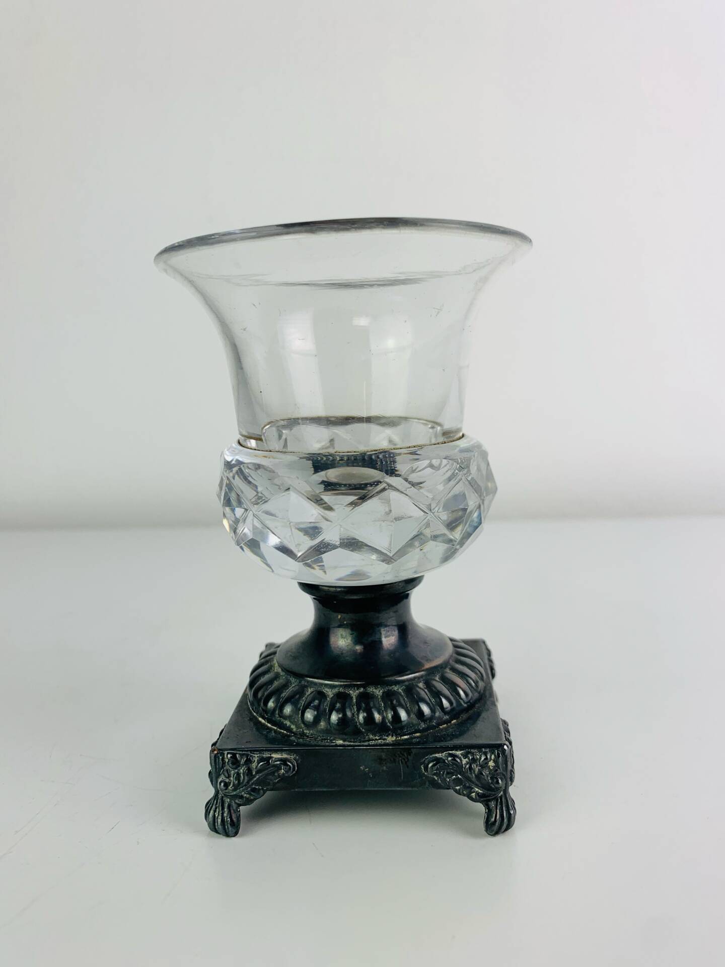Salière en cristal et métal argenté