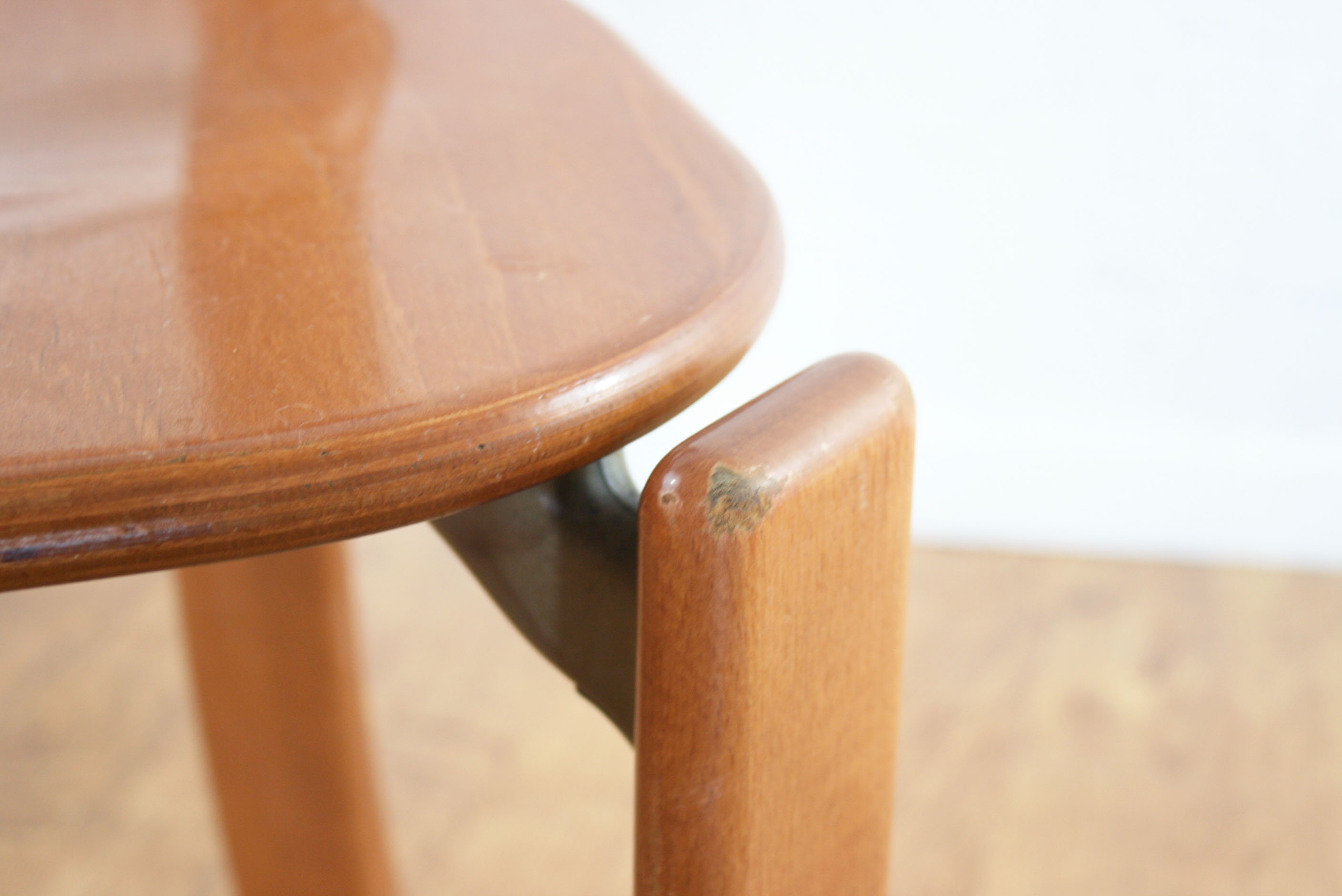 Set de 2 chaises Bruno Rey pieds courbés