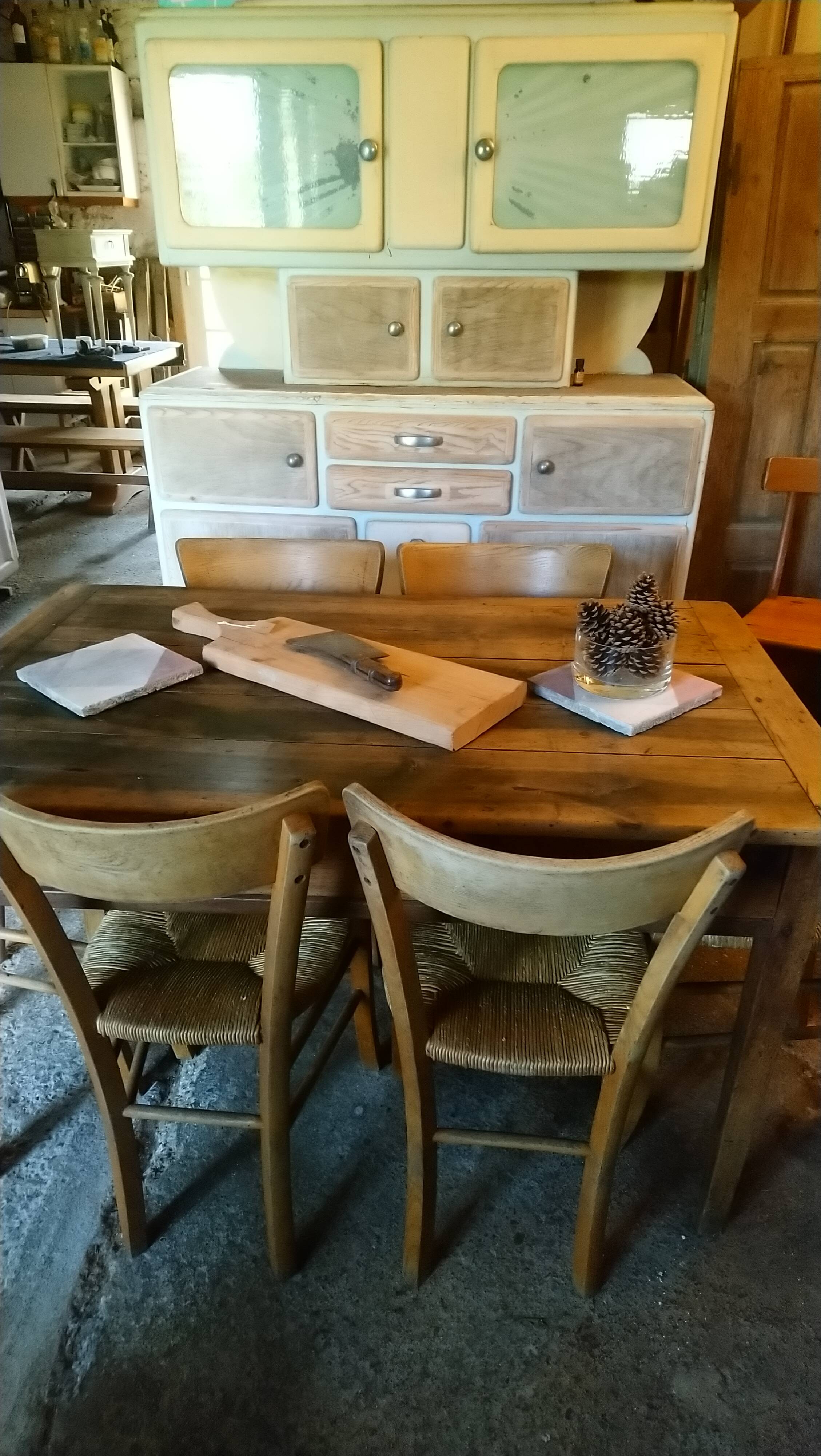 Bresse farmhouse table in walnut
