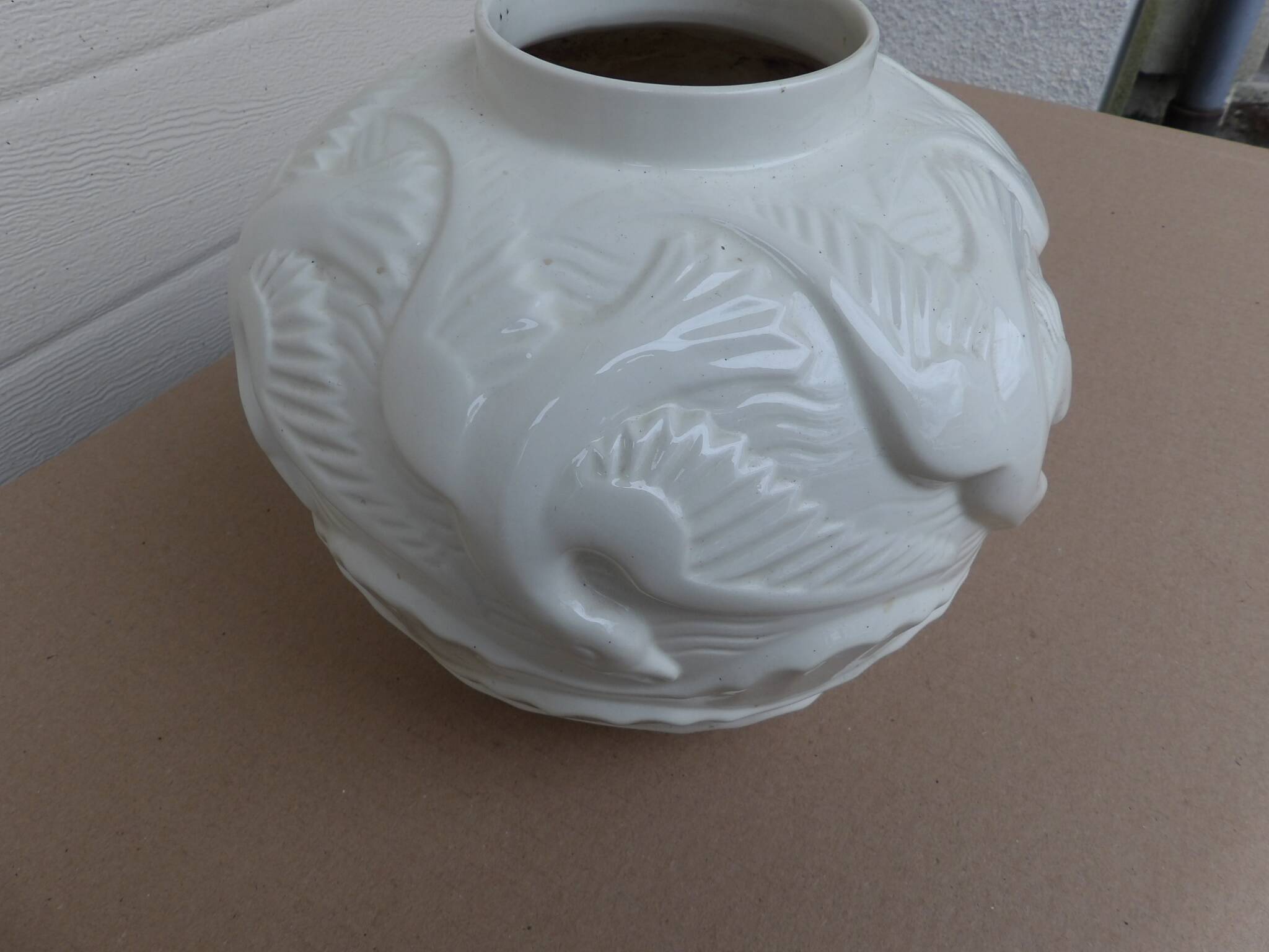 1930s ceramic ball vase with seagulls