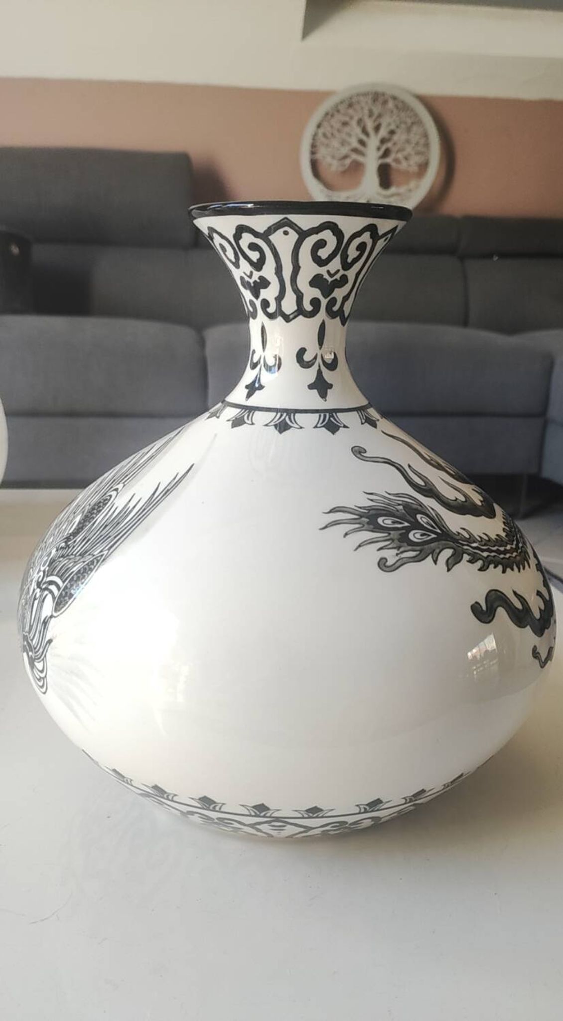 Vase Sia Home Fashion. Celestial Sphere design. Decor with birds/Chimeras.
