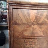 Old 4 drawer chest of drawers with marble top