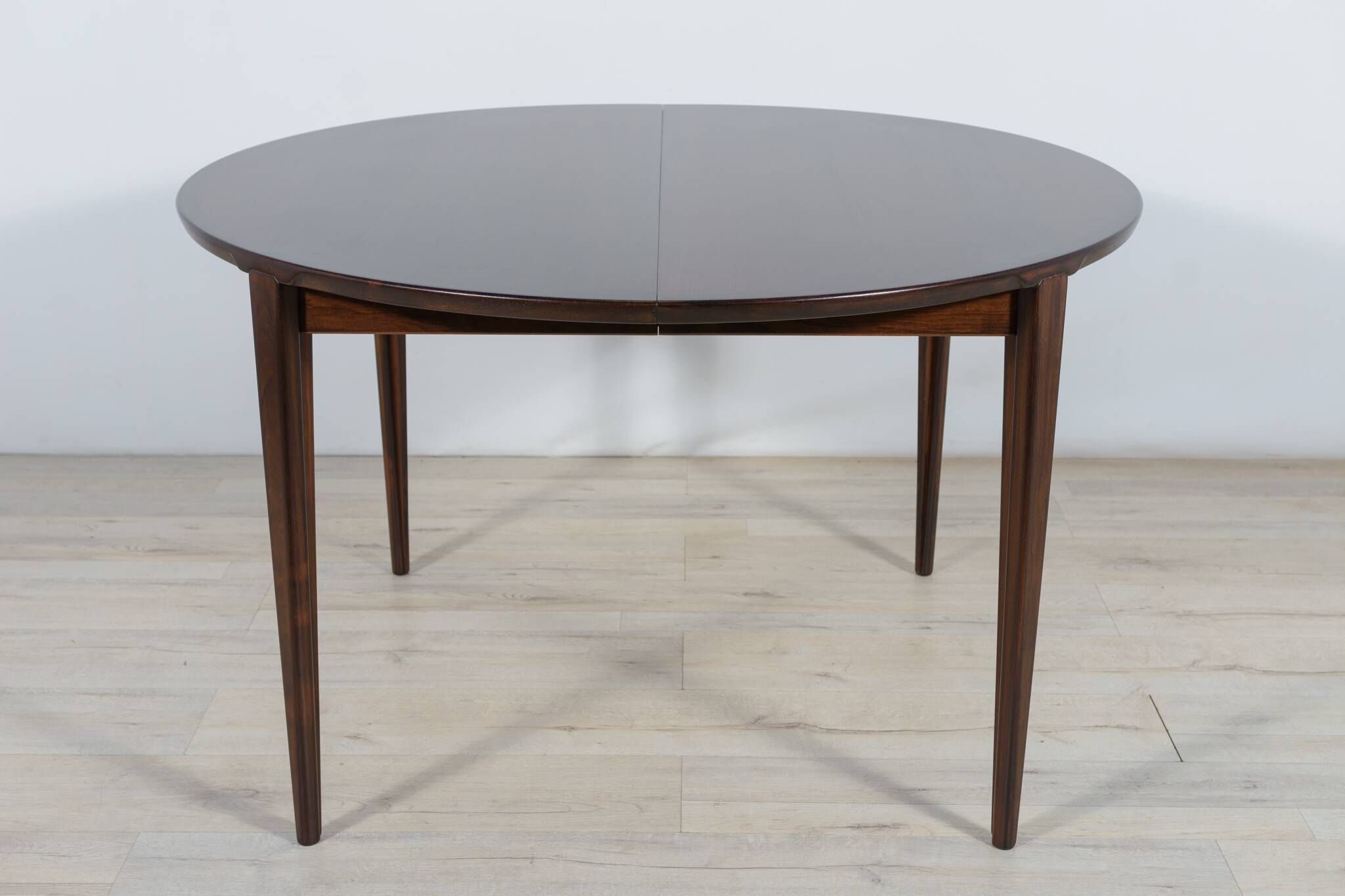 Mid-Century Round Rosewood Dining Table by Henry Rosengren Hansen for Brande Mobel Industry, 1960s