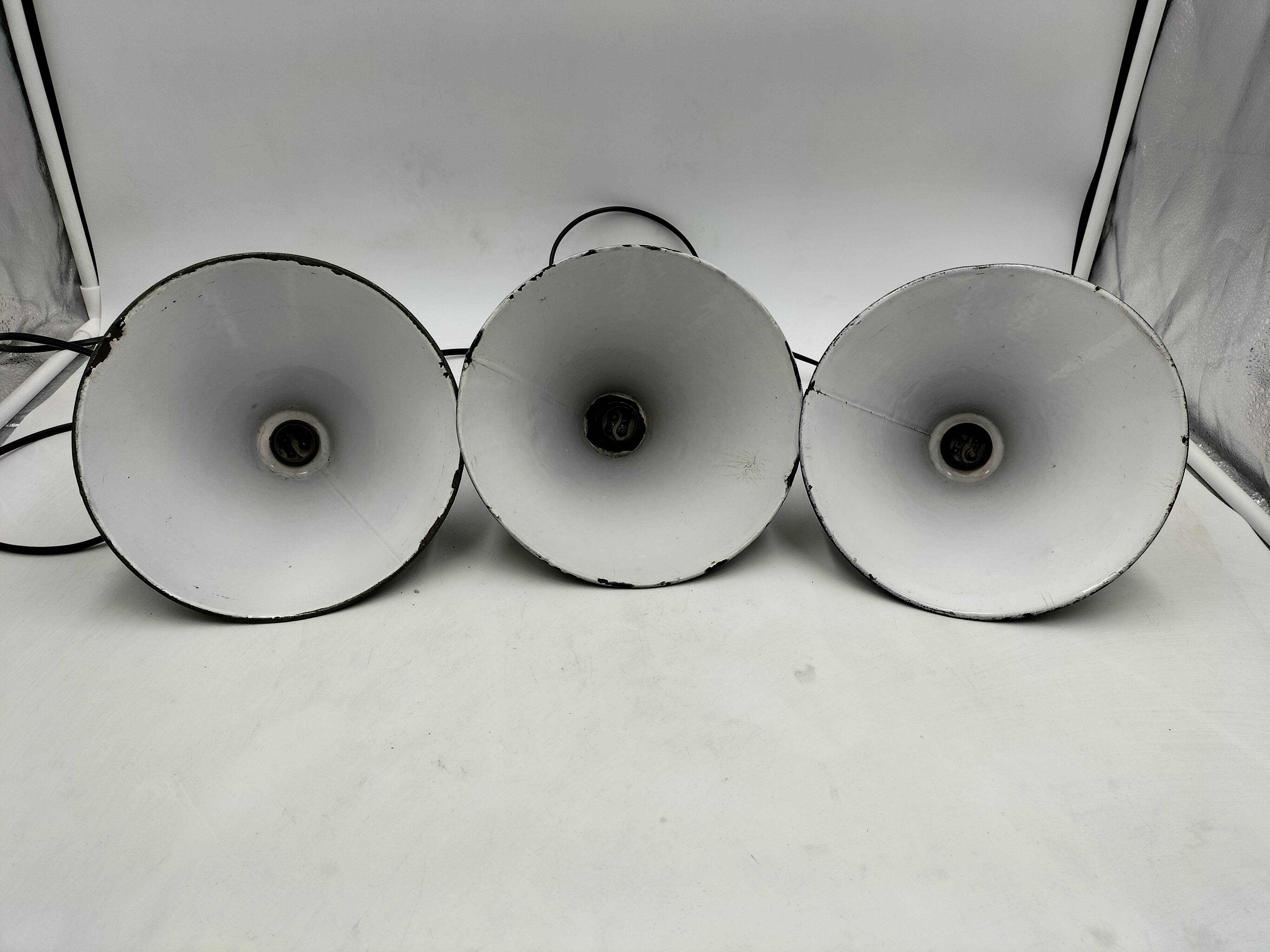 Industrial pendant lights