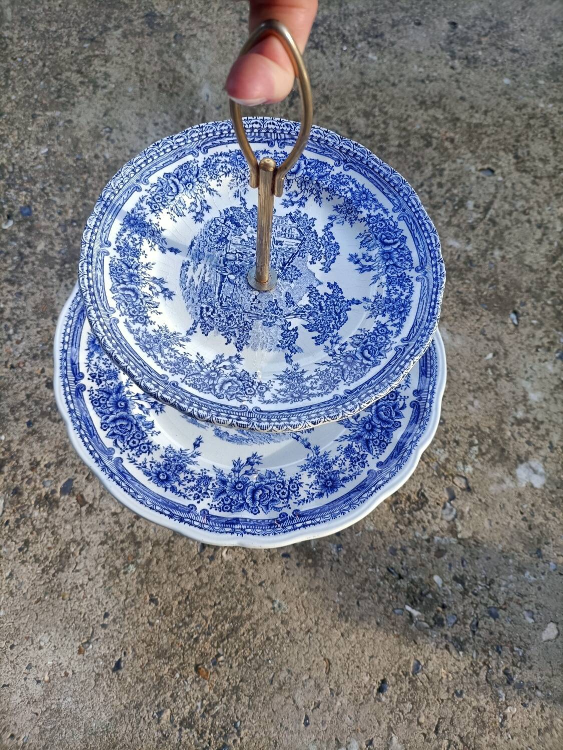 Lunéville retro cake stand