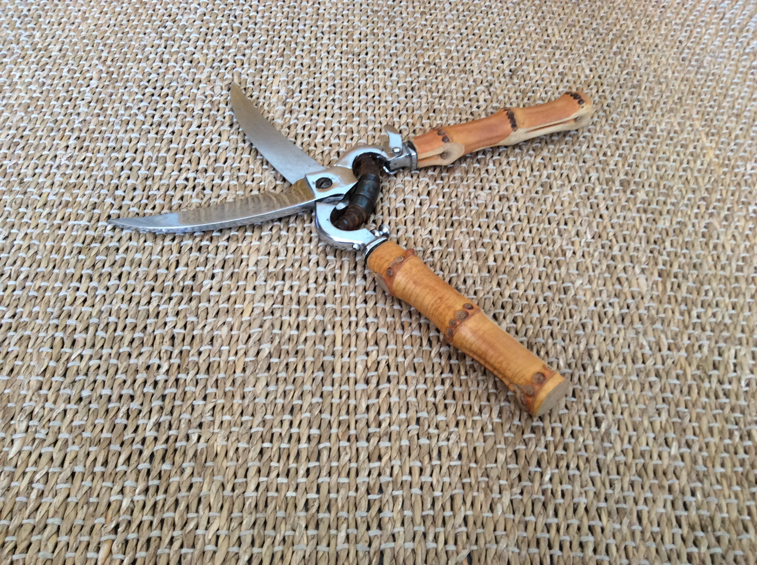 Bamboo pruning shears