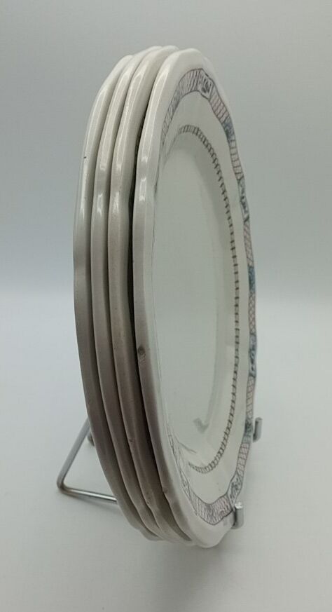 Plates in Gien earthenware