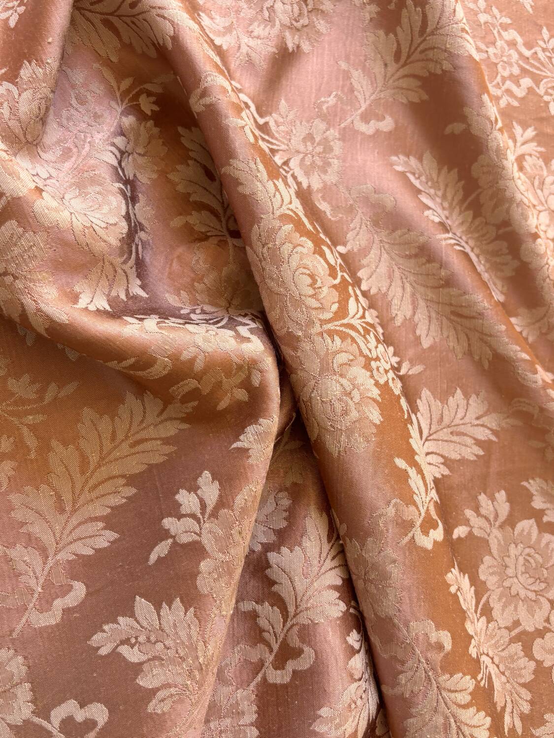 Nappe en soie damasse 19th