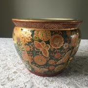 Antique Satsuma porcelain vase, Japan, late 19th-early 20th century