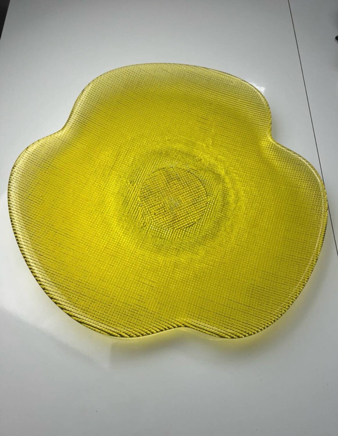 Grand plat jaune transparent Vintage
