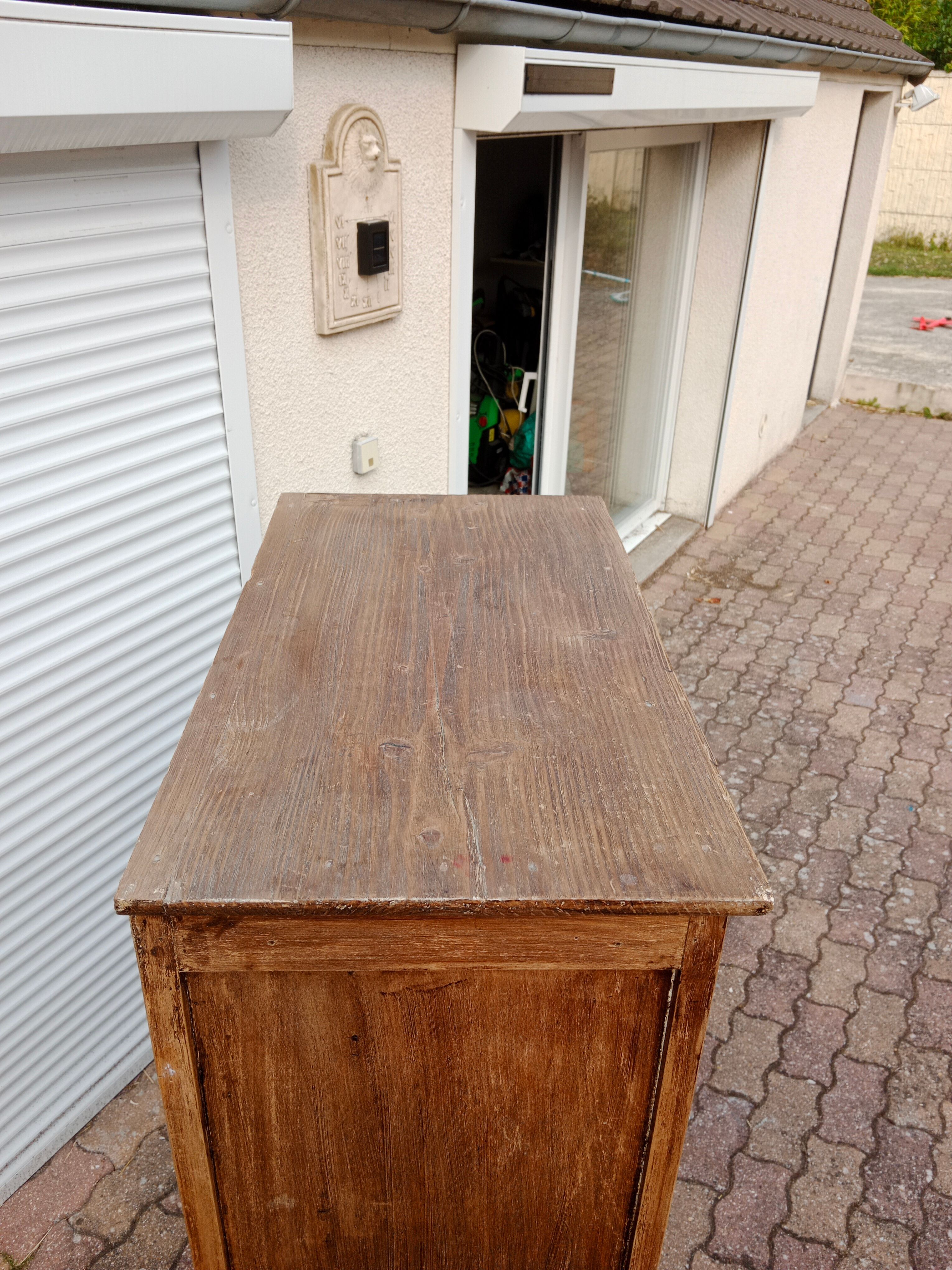 Rough old bonnetière