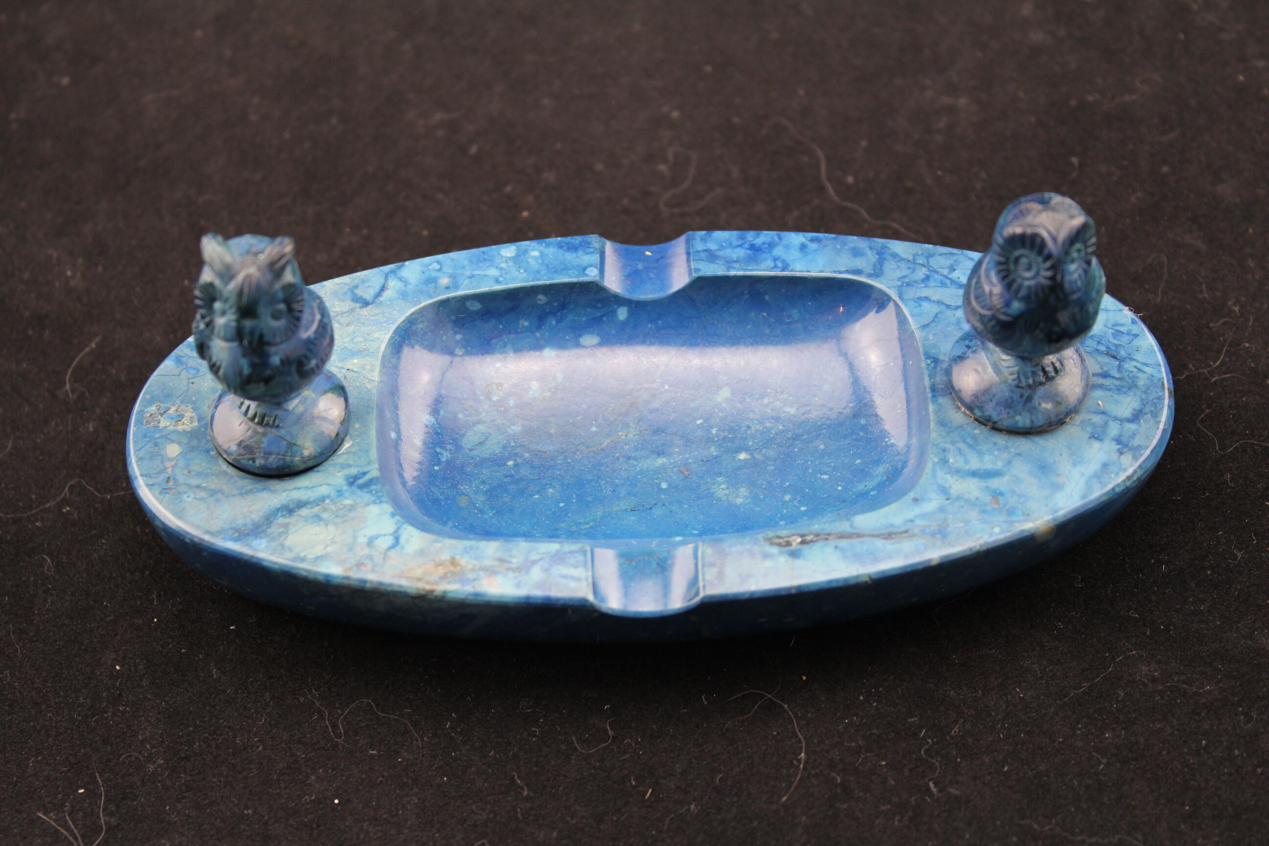Ashtray in lapis lazuli, cut and polished, OWL/owl, stone
