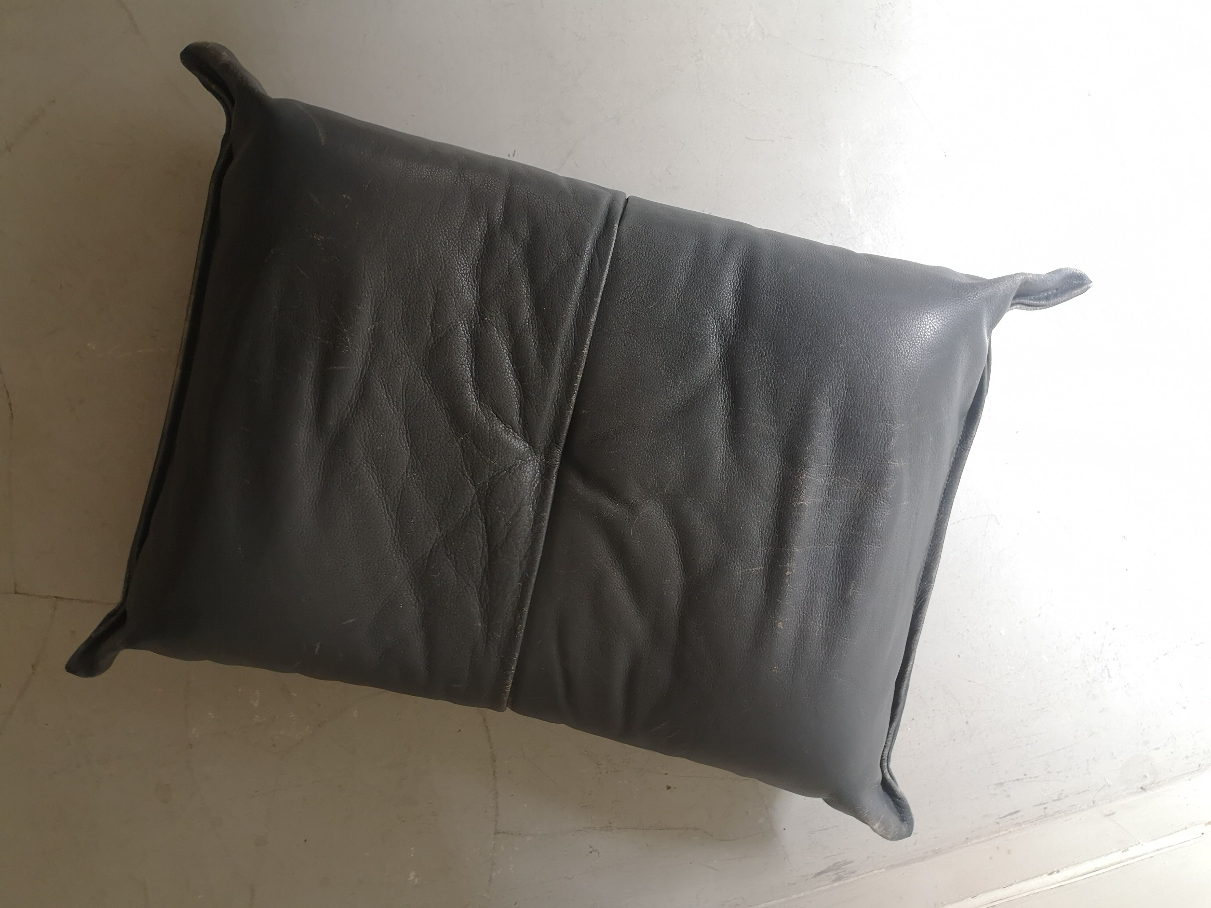 Ligne Roset heating and pouf ensemble, 1970
