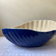 Saladier bleu coquillage Appolia vintage fabriqué en Bretagne