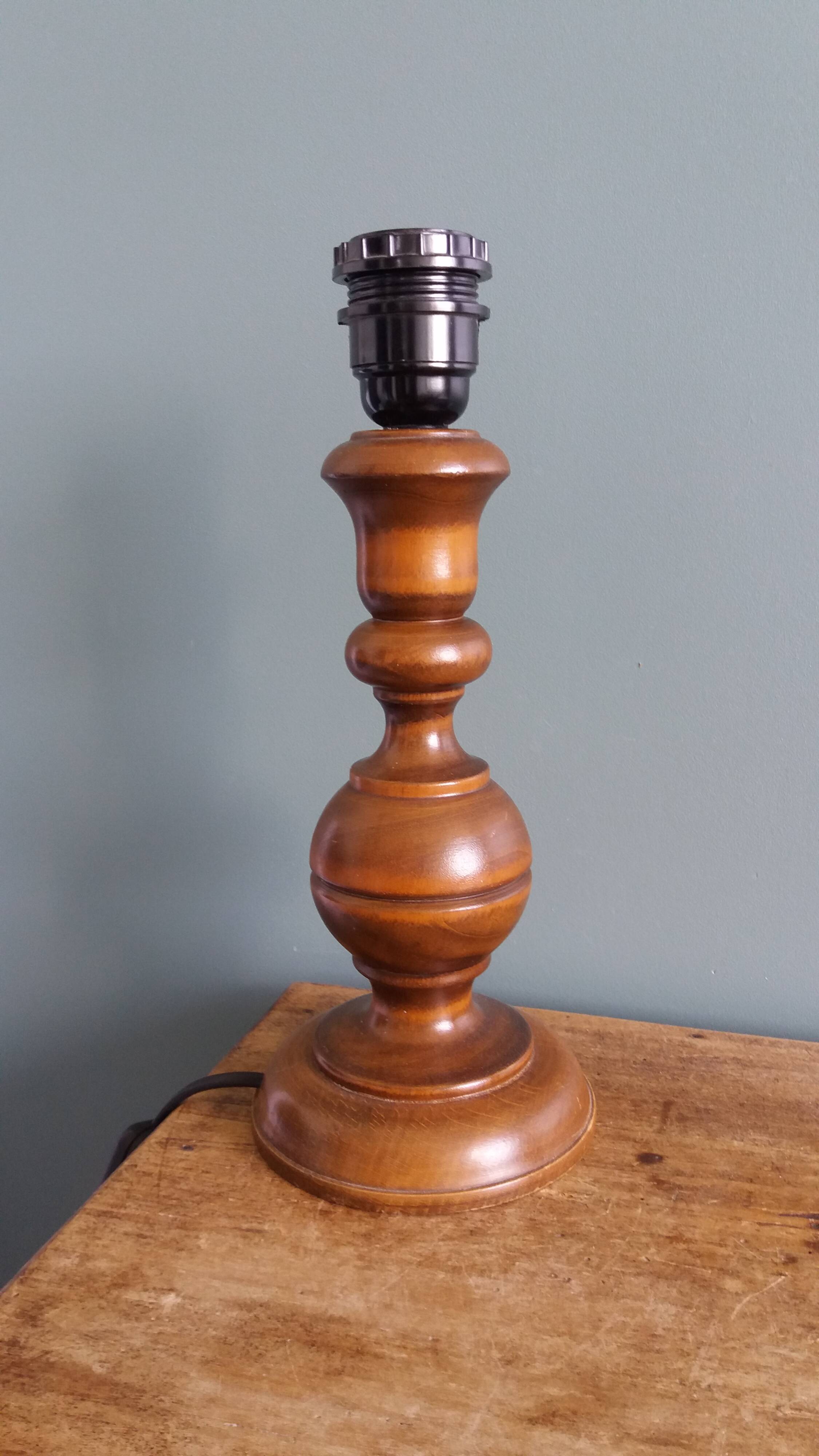 Lamp, turned wooden base