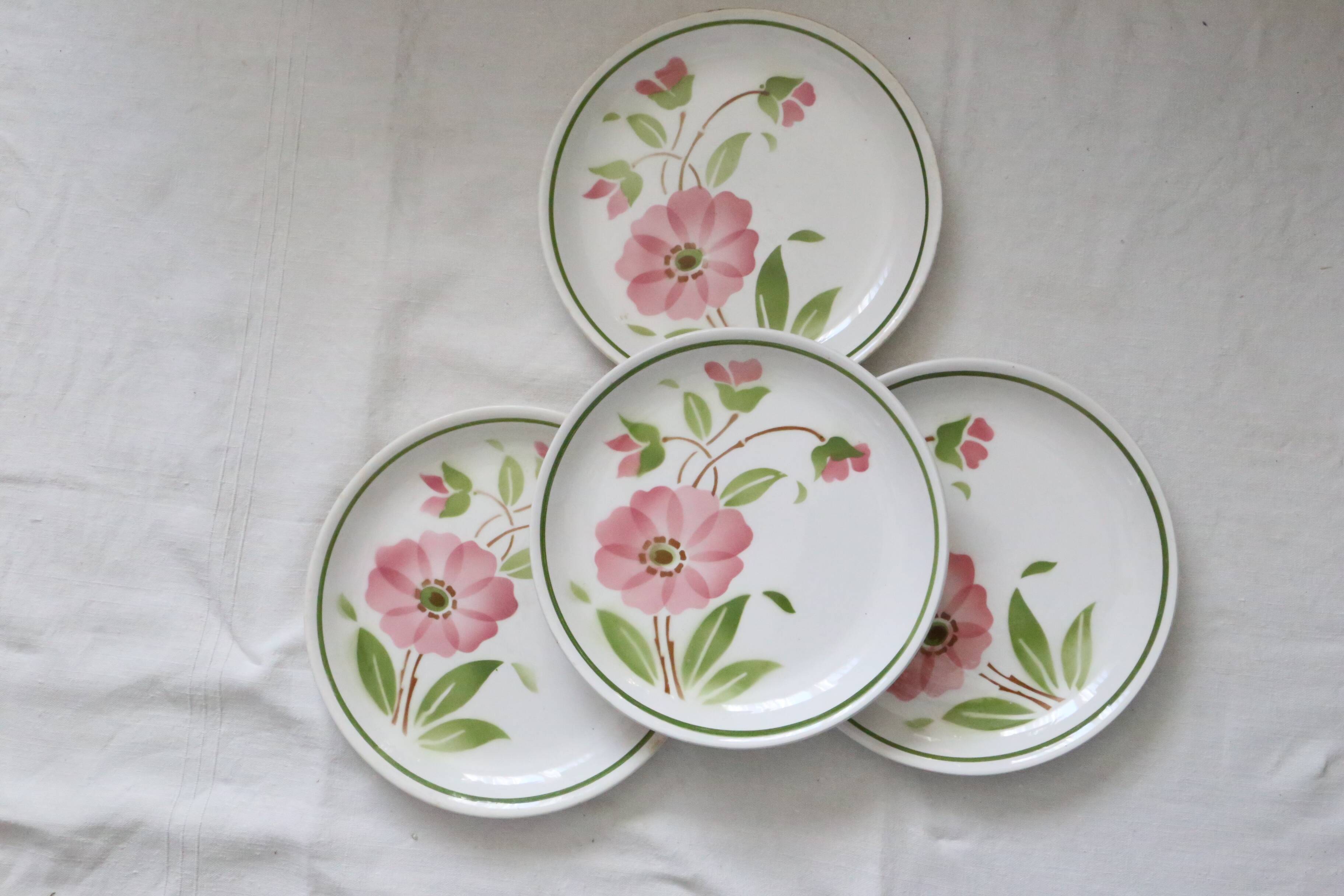 Set of 4 Moulin des Loups dinner plates, 1980, vintage French