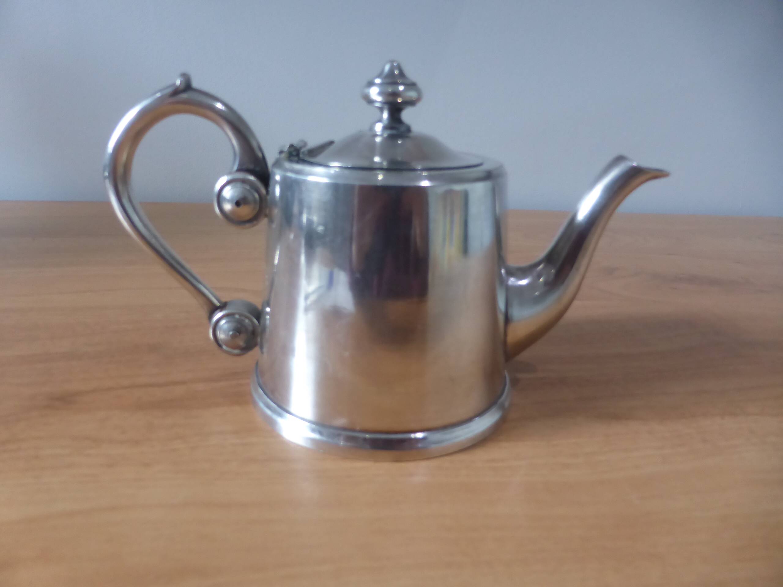 Silver-plated metal teapot Maison Arthaud vintage 240540