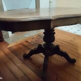 Violin table