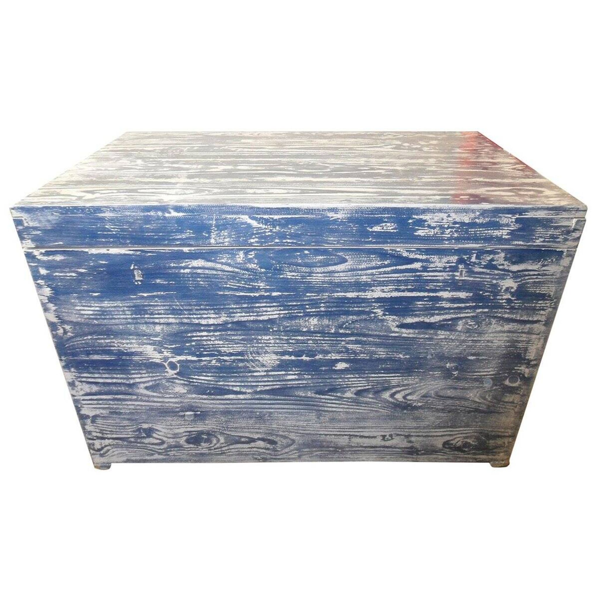 Antique chest of drawers in blue and white painted wood - shabby-chic patinated charm