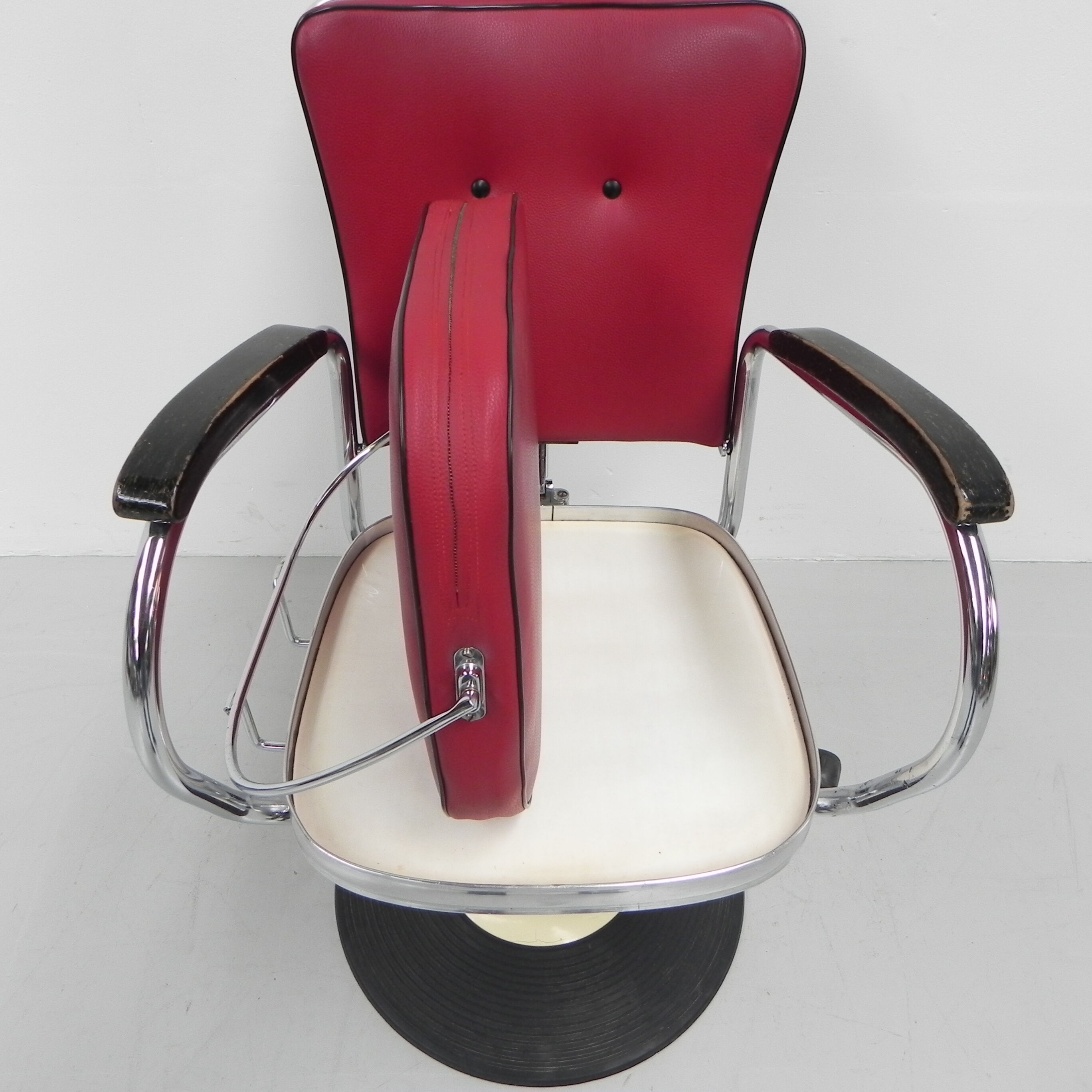 Vintage barber chair, barber chair Nubert