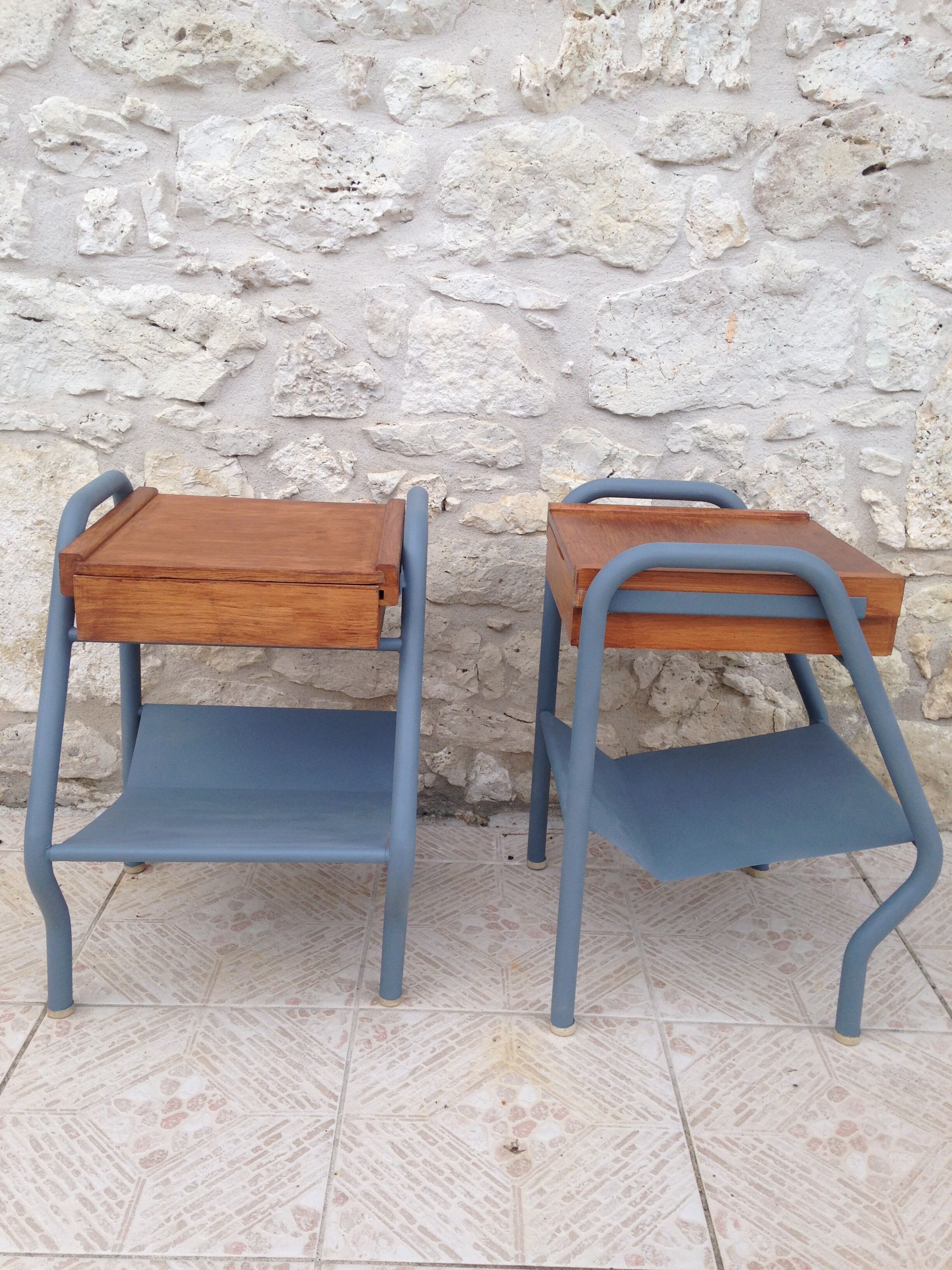 Pair of bedside years 50/60